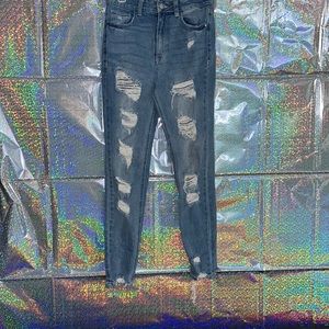 light wash, ripped Tinseltown jeans, size 7 ☺️